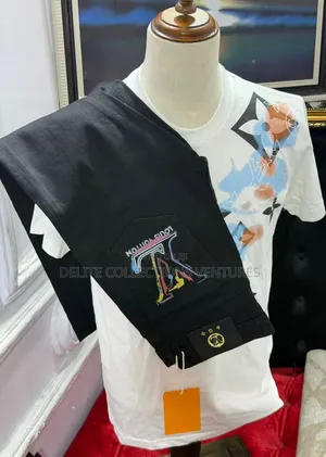 *High Quality Luxury Design Louis Vuitton Top Combo Outfit