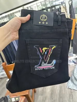 *High Quality Luxury Design Louis Vuitton Top Combo Outfit