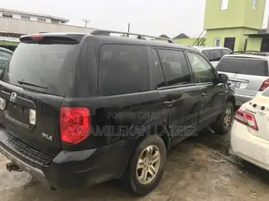 Honda Pilot 2004 Black