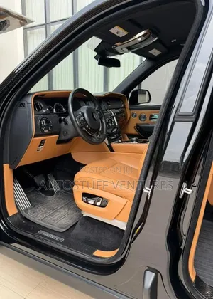 Rolls-Royce Cullinan 2024 Black