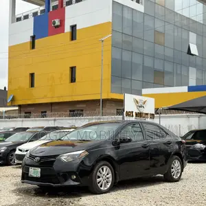 Toyota Corolla 2017 Black