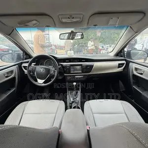 Toyota Corolla 2017 Black