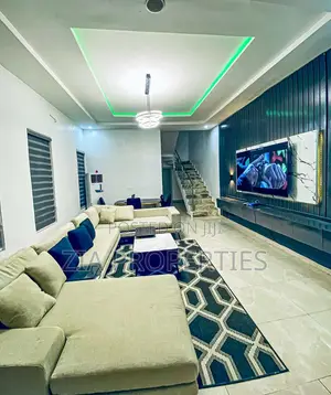 5bdrm Duplex in Osapa for sale