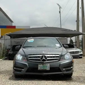 Mercedes-Benz C300 2014 Gray
