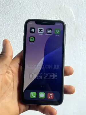 Apple iPhone XR 64 GB Black