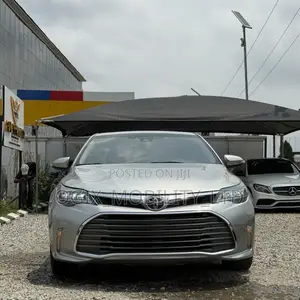 Toyota Avalon Limited FWD Sedan (3.6L 6cyl 6A) 2016 Silver