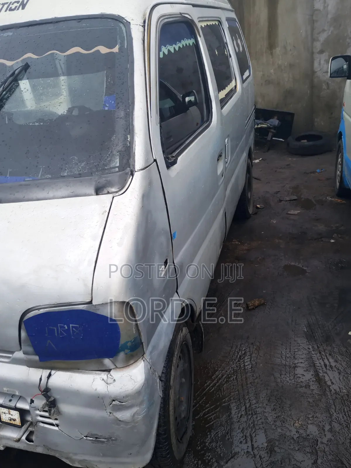 Suzuki Every 2012
