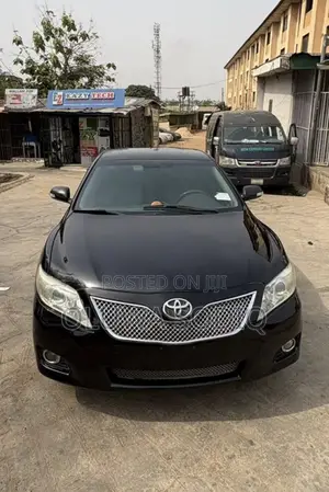 Toyota Camry LE 4dr Sedan (2.5L 4cyl 6AM) 2010 Black