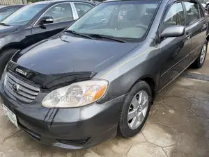 Toyota Corolla LE 2004 Gray