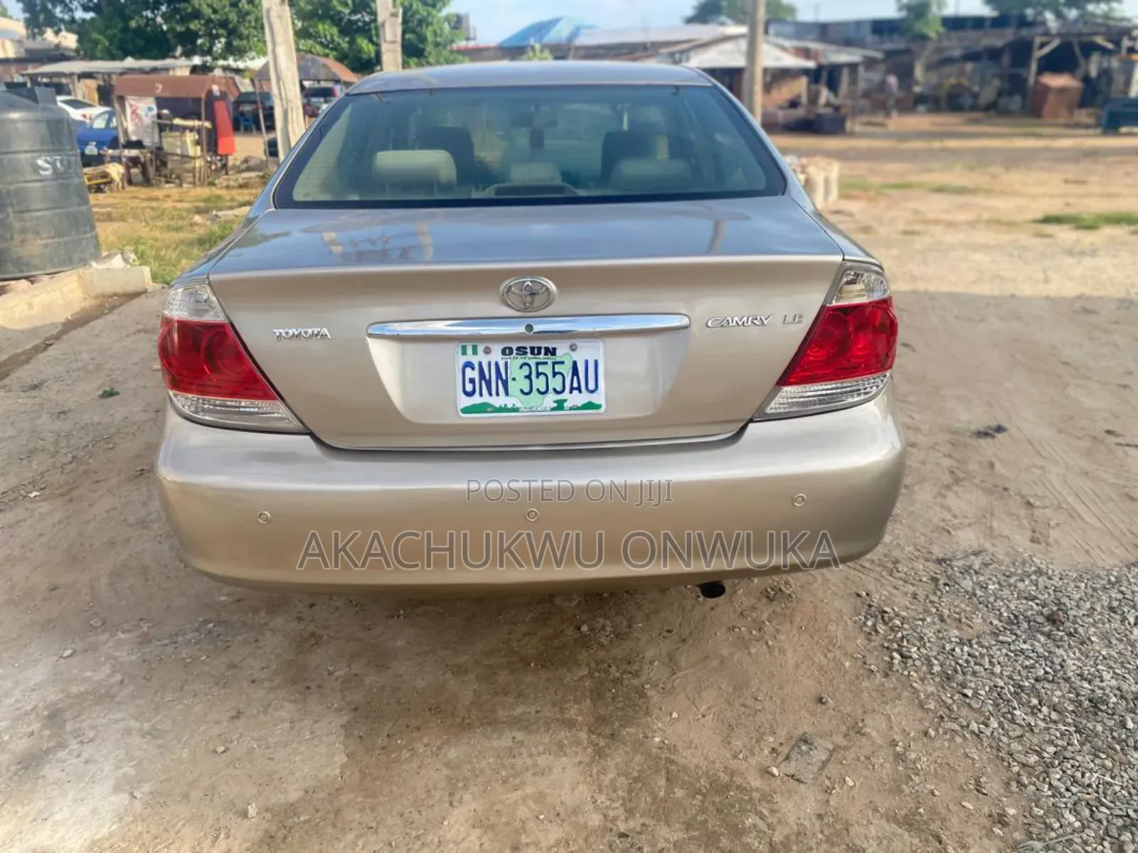 Toyota Camry 2005 Gold