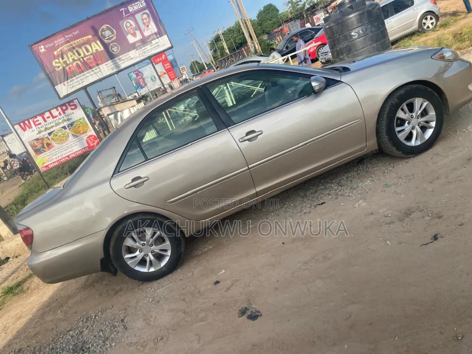Toyota Camry 2005 Gold