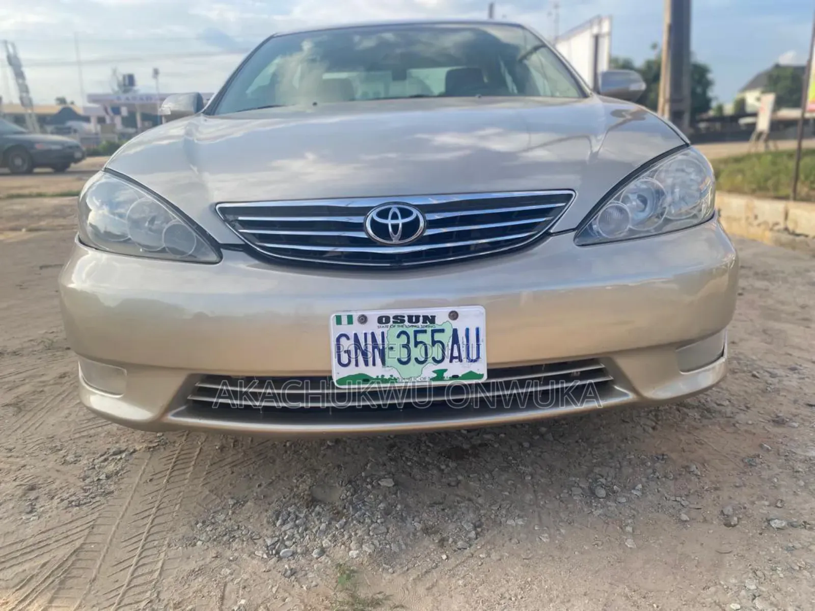 Toyota Camry 2005 Gold