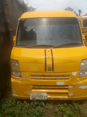 Suzuki Every 2010 Yellow