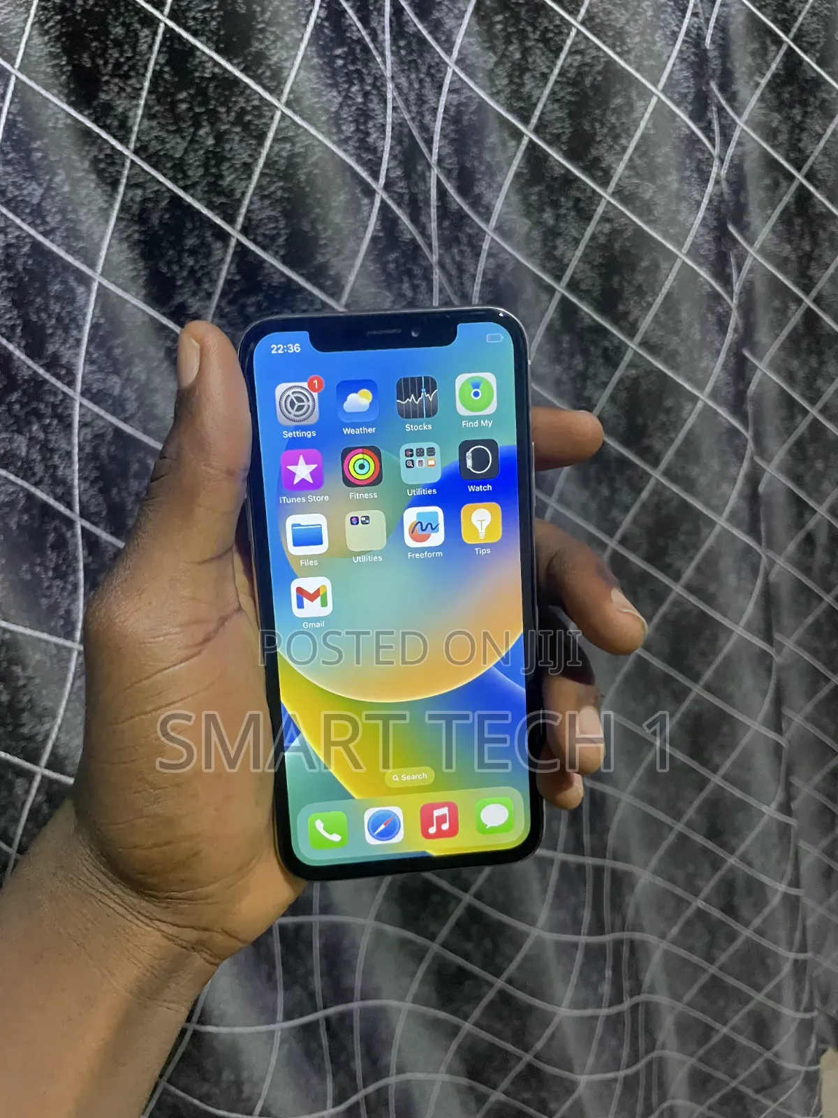 Apple iPhone X 64 GB White