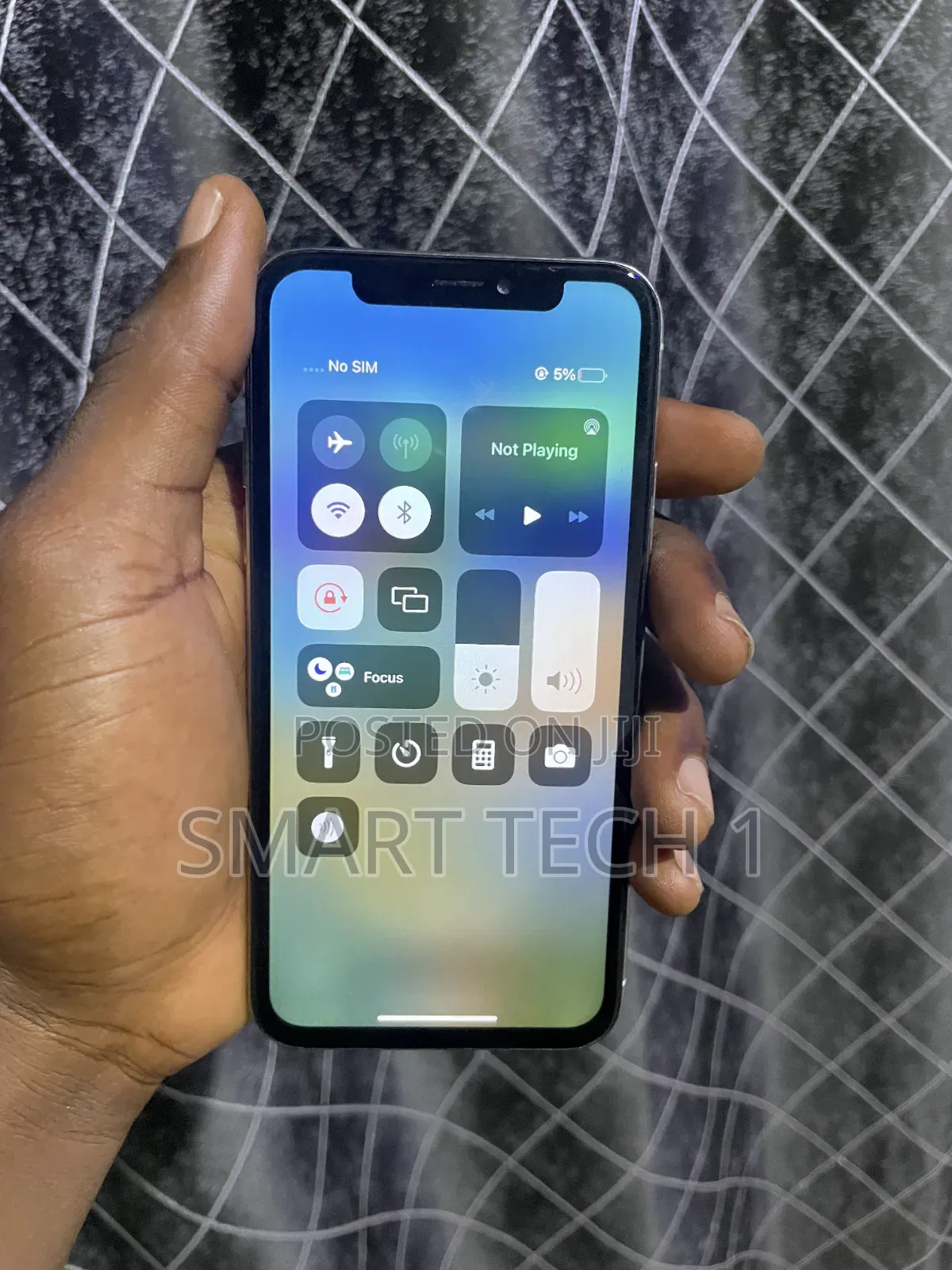 Apple iPhone X 64 GB White
