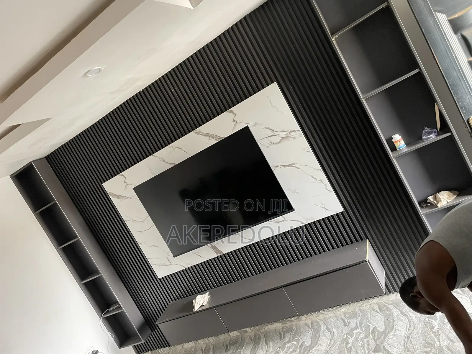 Smart and Wireless Tv Console