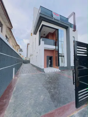 5 Bedroom Detached House With Bq