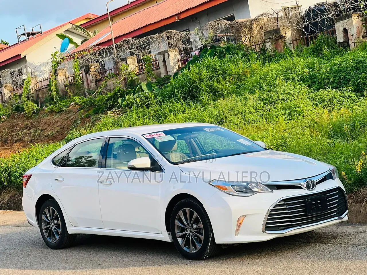 Toyota Avalon 2017 White