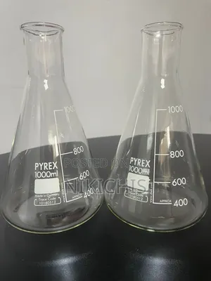 Pyrex Erlenmeyer Conical Flask, Narrow Neck, 1000 Ml
