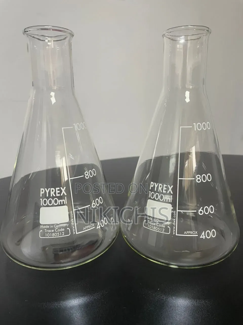 Pyrex Erlenmeyer Conical Flask, Narrow Neck, 1000 Ml