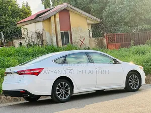 Toyota Avalon 2017 White