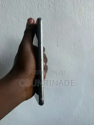 Apple iPhone XS Max 64 GB White
