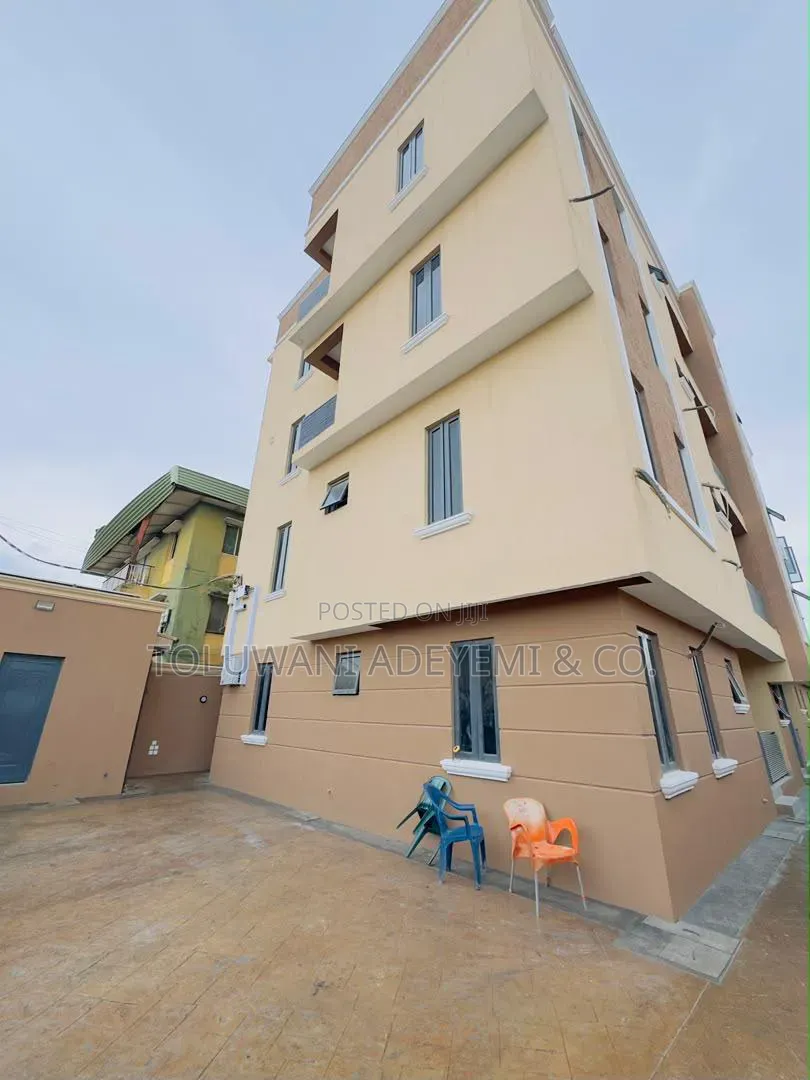 3 Bedroom Apartments in Yaba