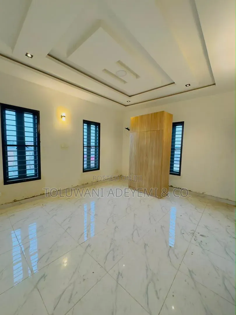 3 Bedroom Apartments in Yaba