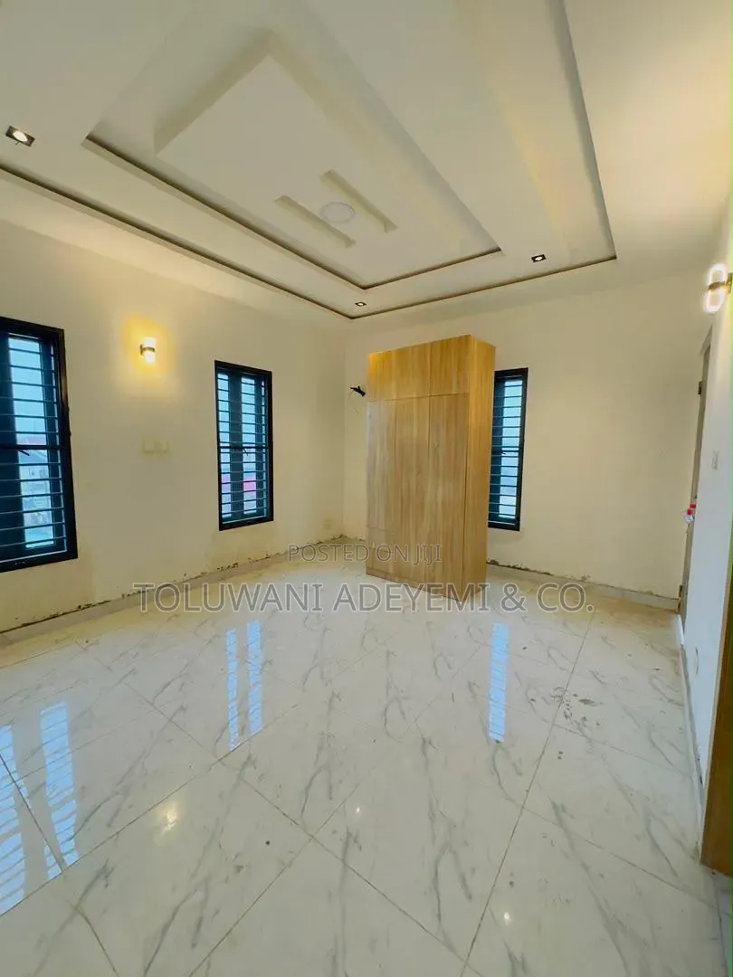 3 Bedroom Apartments in Yaba