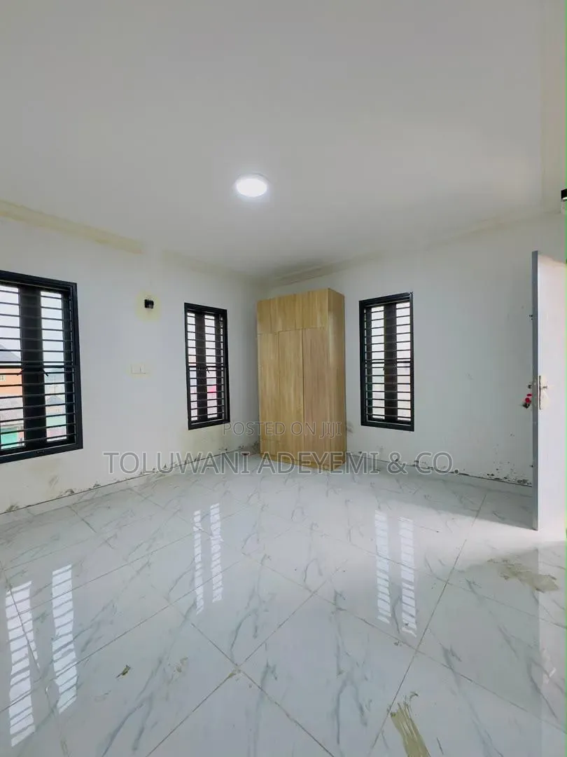 3 Bedroom Apartments in Yaba