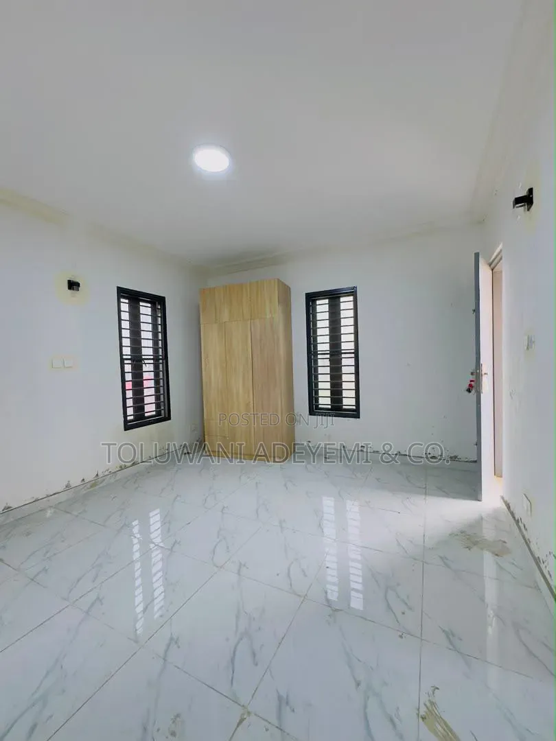 3 Bedroom Apartments in Yaba