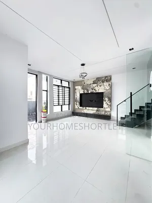 Stunning 4 Bedroom Detached Duplex With Bq