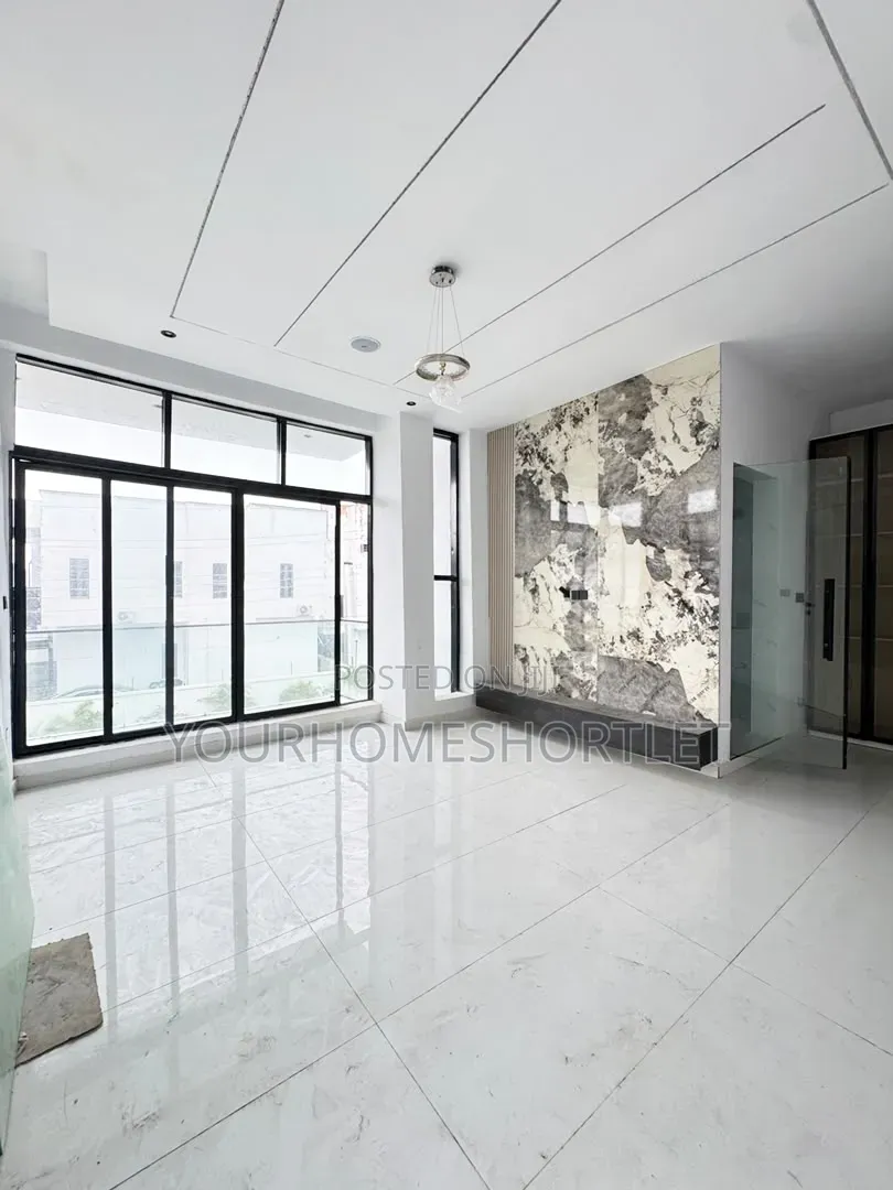Stunning 4 Bedroom Detached Duplex With Bq