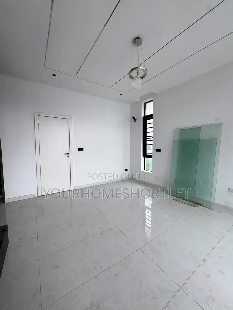 Stunning 4 Bedroom Detached Duplex With Bq