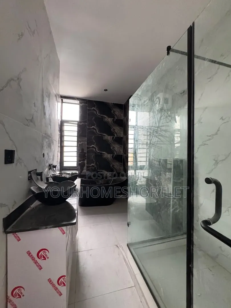 Stunning 4 Bedroom Detached Duplex With Bq