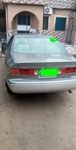 Toyota Camry 2001 Silver