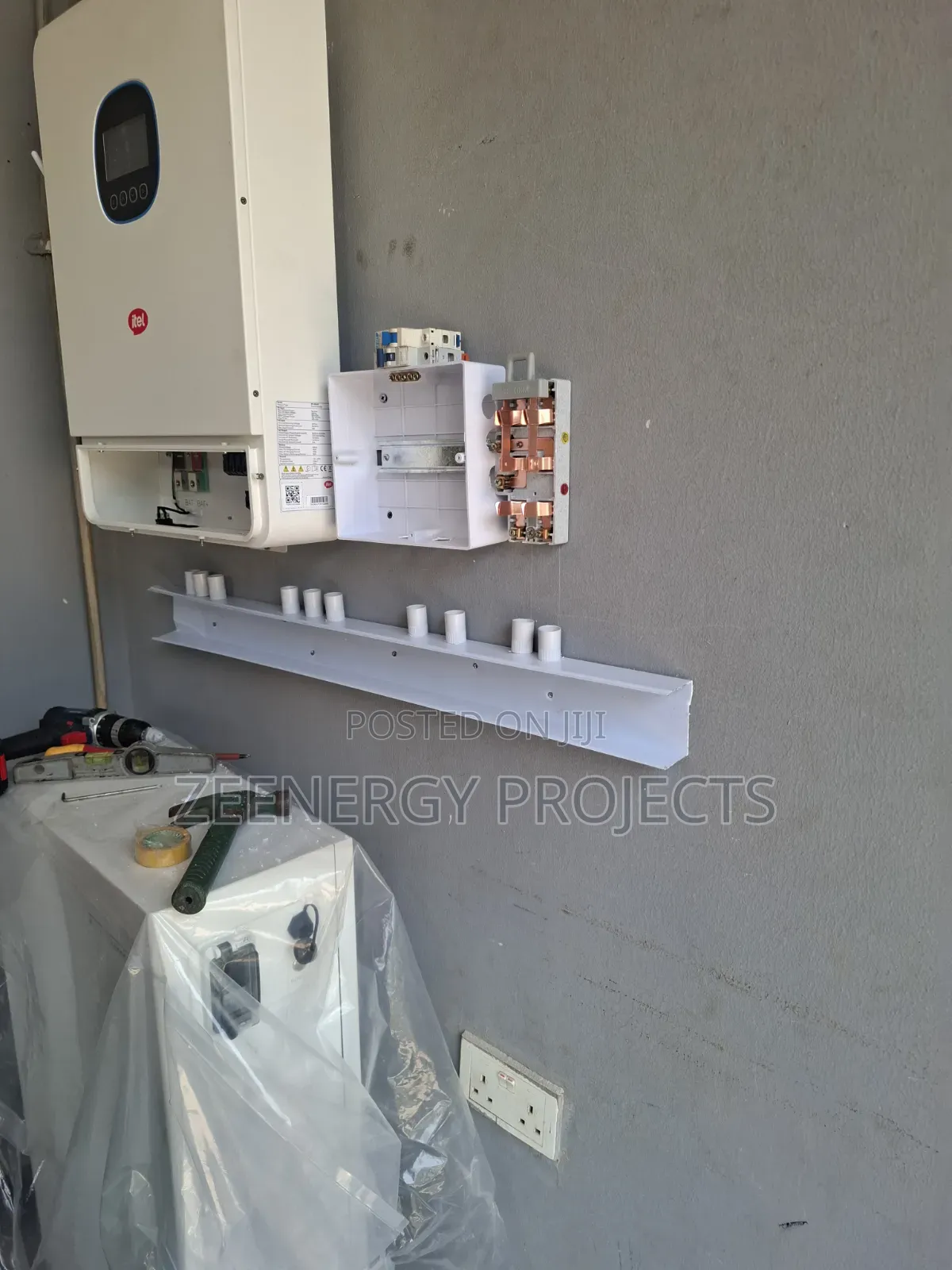 8kwh Inverter With 16kwh Lithium