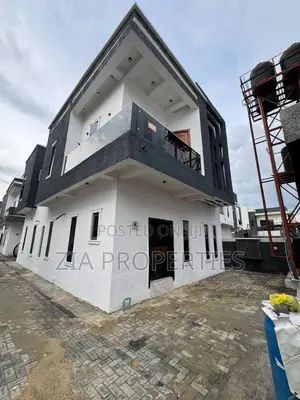 4bdrm Duplex in Ocean Harbour, Lekki Expressway for rent