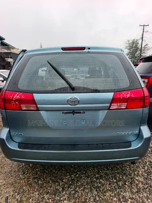Toyota Sienna LE AWD 2005 Blue