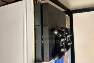 Ps4 Standard Game With 2 Pad And Games Installed