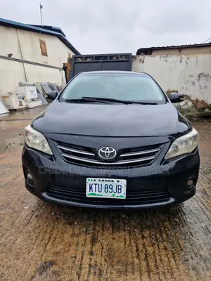 Toyota Corolla 2012 Black