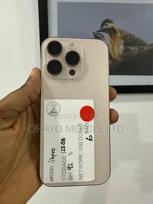 Apple iPhone 16 Pro 128 GB Gold