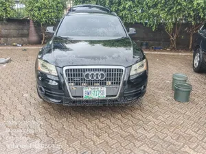Audi Q5 3.2 Premium Plus Quattro 2011 Black