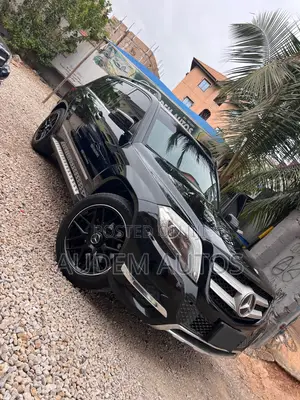 Mercedes-Benz GLK-Class 350 2014 Black