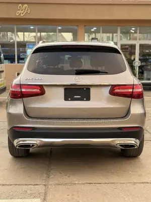 Mercedes-Benz GLC-Class 2019 Gold