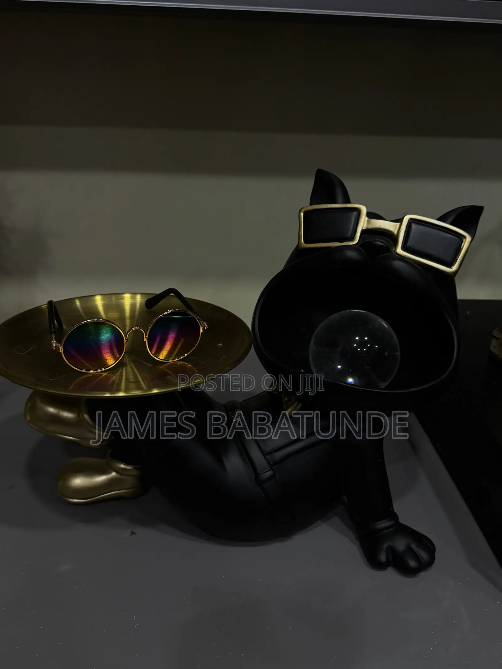 Black Figurine Tray Decorations Top