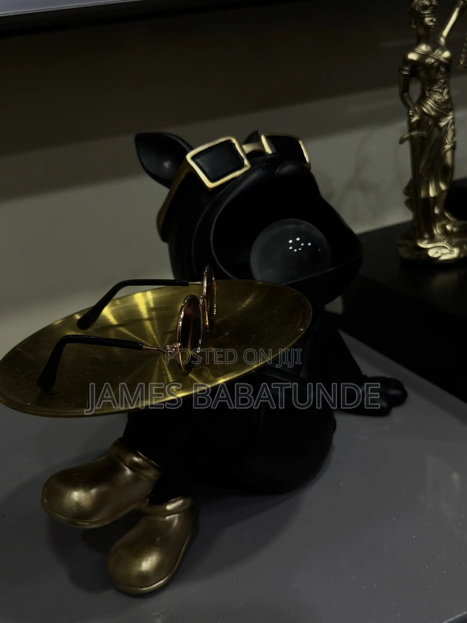 Black Figurine Tray Decorations Top