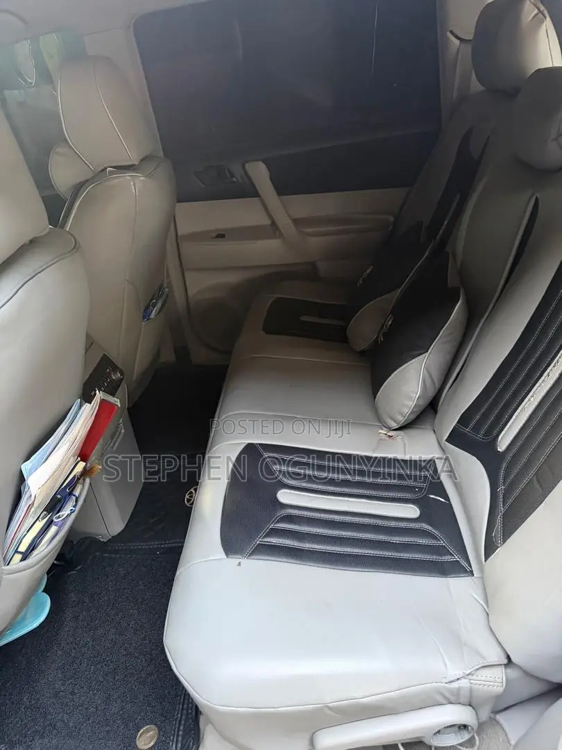 Toyota Highlander 2009 Gray