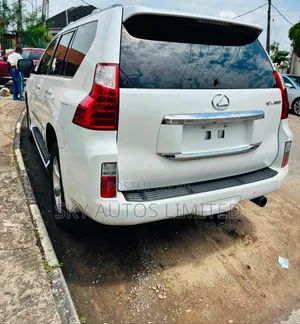 Lexus GX 2013 White