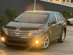 Toyota Venza 2010 Gray